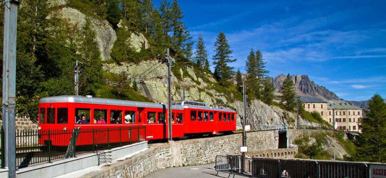 Camping en Savoie - Le train de la Mer de Glace Chamonix